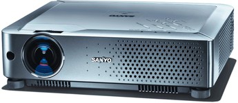 Produktfoto Sanyo PLC-XU74